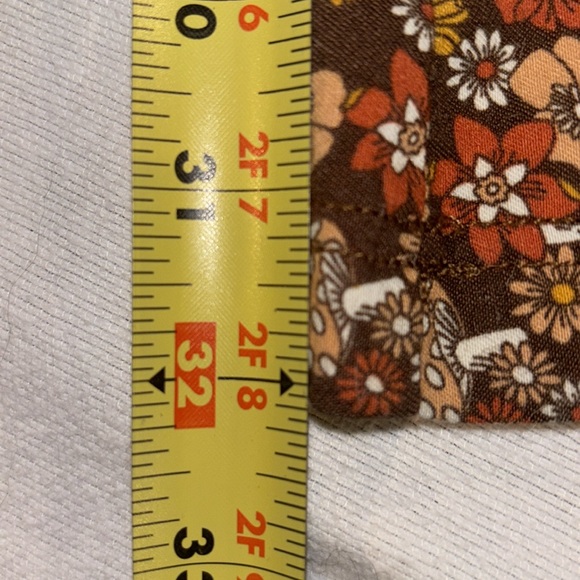 Hollister women’s brown and yellow mushroom 70’s bellbottom pants  size xs - Picture 6 of 8